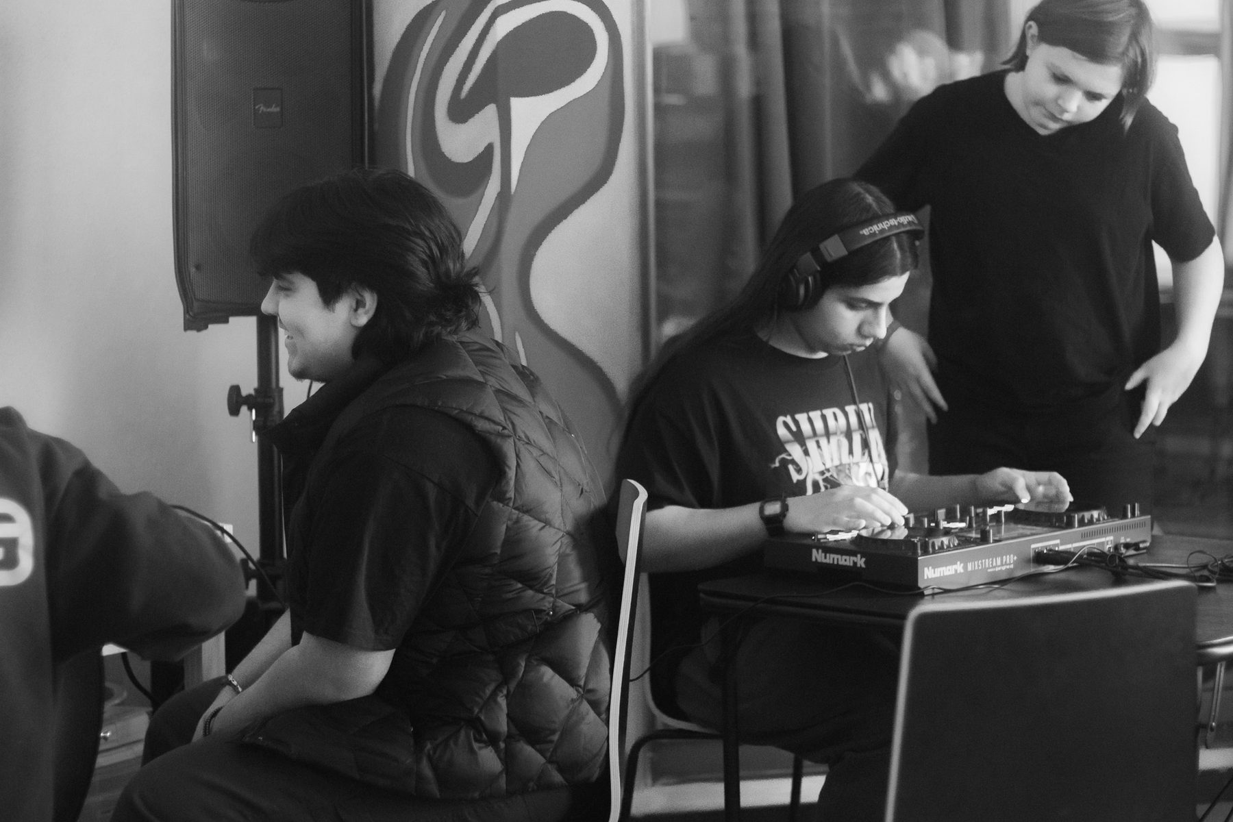 Students on the decks at an EXT. 606 DJ workshop